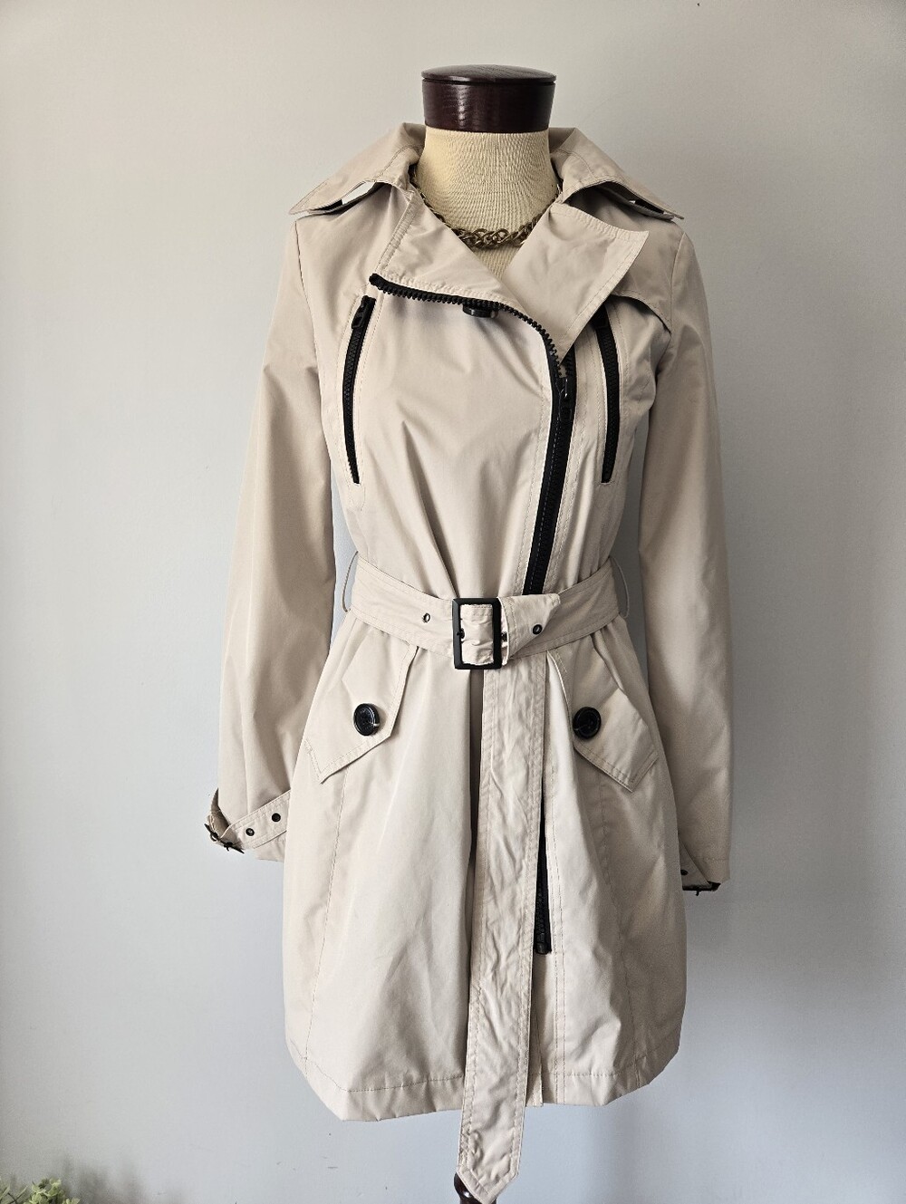 Miss Sixty Cream Belted Trench Coat with Black Zippered Trim. Size XS